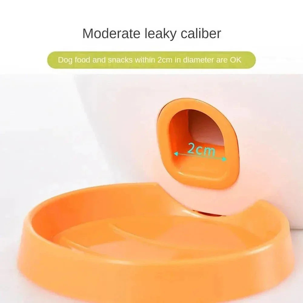 Interactive Dog Ball Thrower with moderate leaky caliber, suitable for 2cm dog food and snacks.