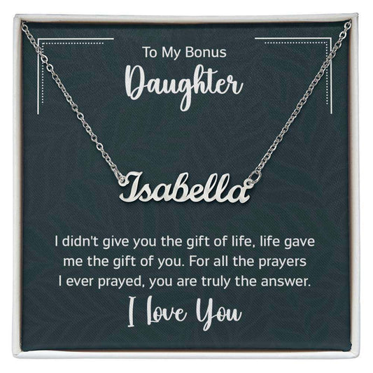 Customised name necklace for daughter in gift box with heartfelt message.