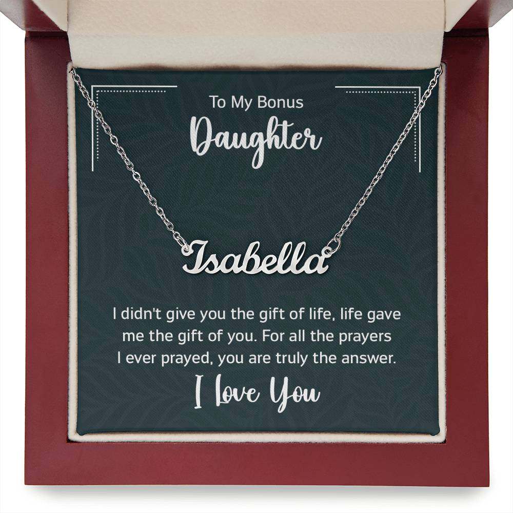 Customised name necklace for daughter in gift box with heartfelt message.