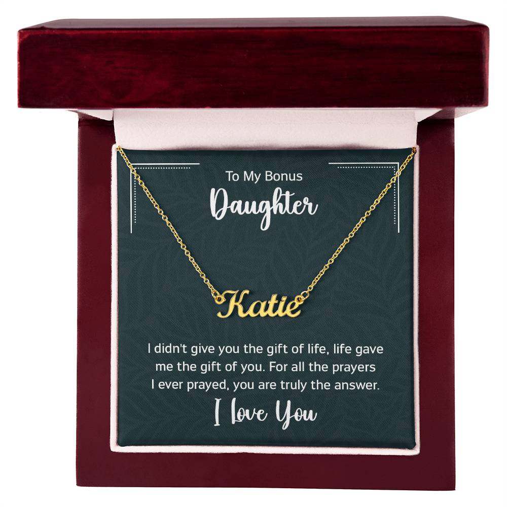 Customised name necklace in a luxury box with an LED spotlight, perfect gift for daughter.